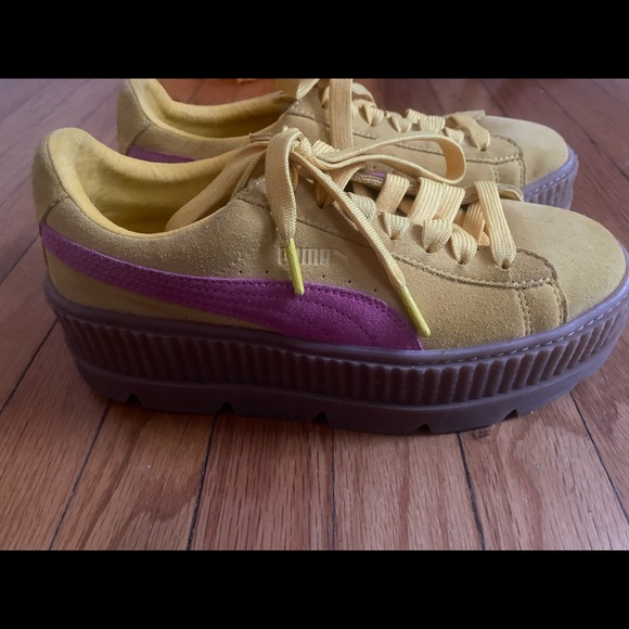 Puma X Fenty By Rihanna Cleated
Creeper Lace Up Suede Yellow Sz 9.5 - Picture 11 of 16